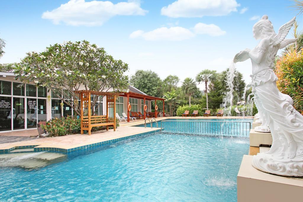 Nana Resort Kaeng Krachan Exterior photo
