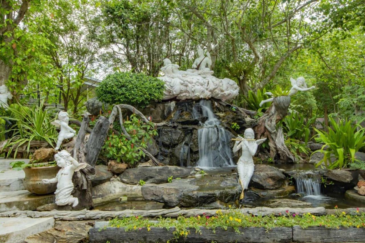 Nana Resort Kaeng Krachan Exterior photo